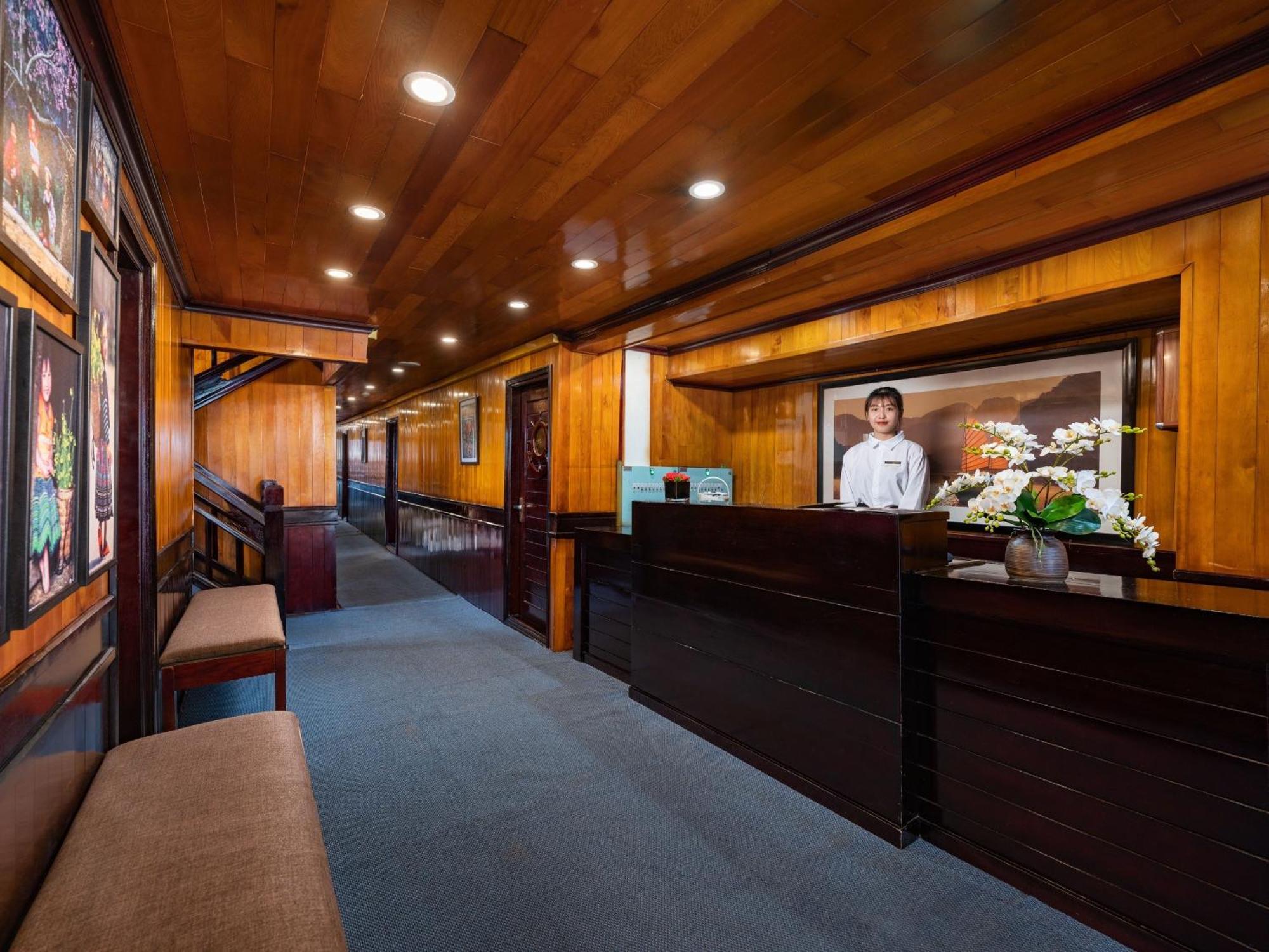 Hera Grand Luxury Cruise Халонг Экстерьер фото